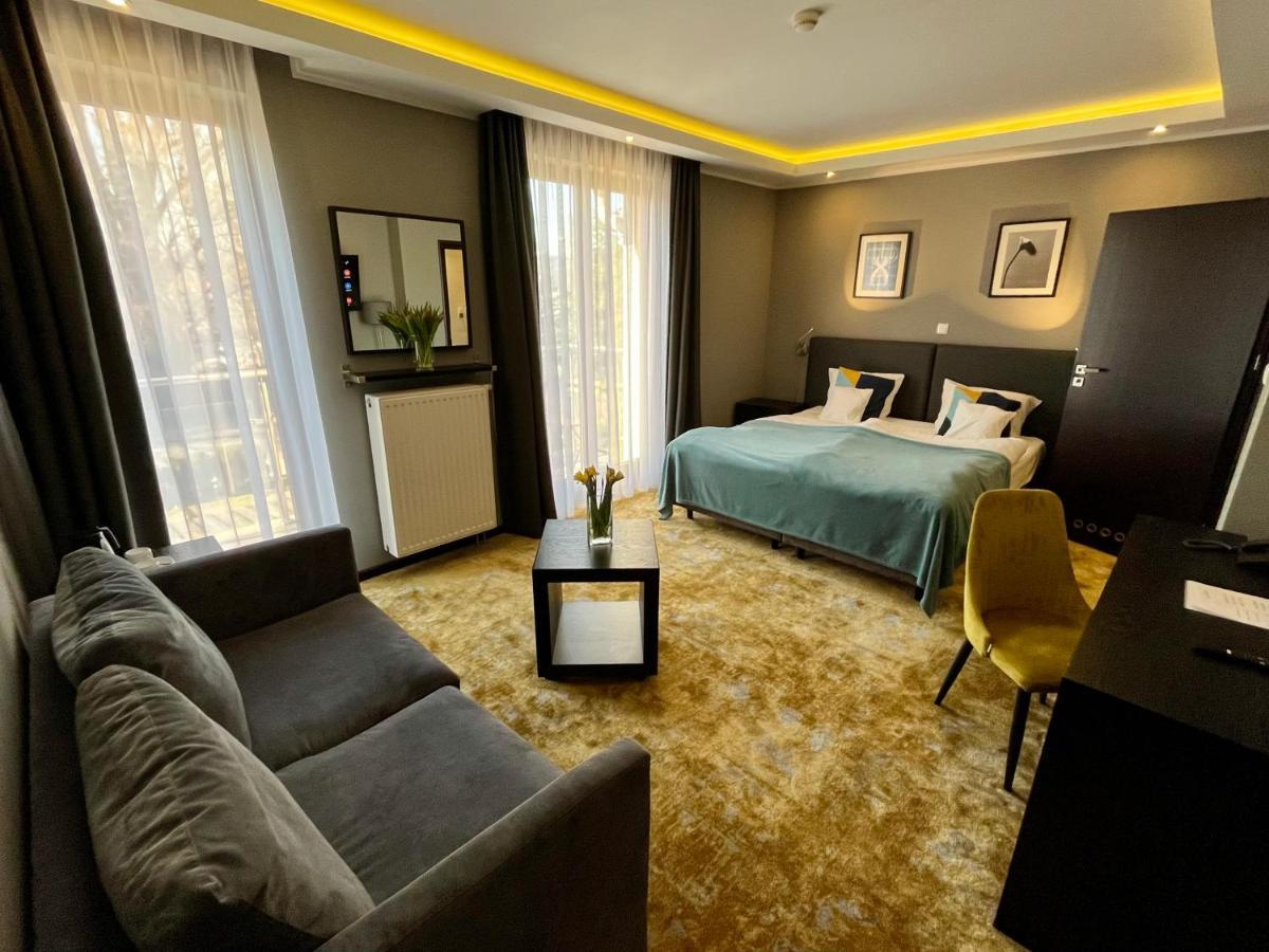 Отель Malta Premium Познань Экстерьер фото